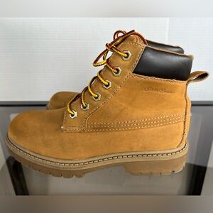 Eddie Bauer youth size 3 work boots